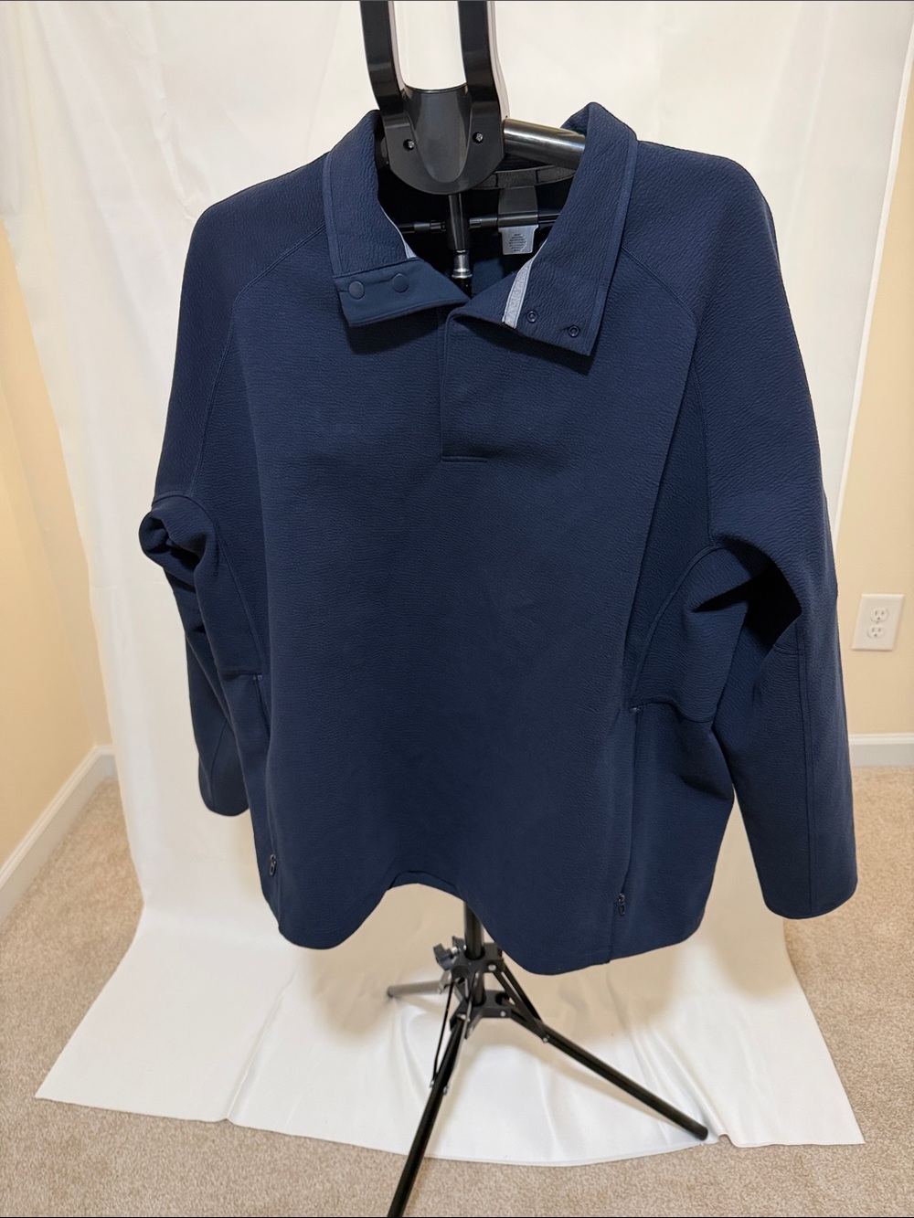 Lululemon Men’s Textured Spacer Anorak Pullover Jacket.